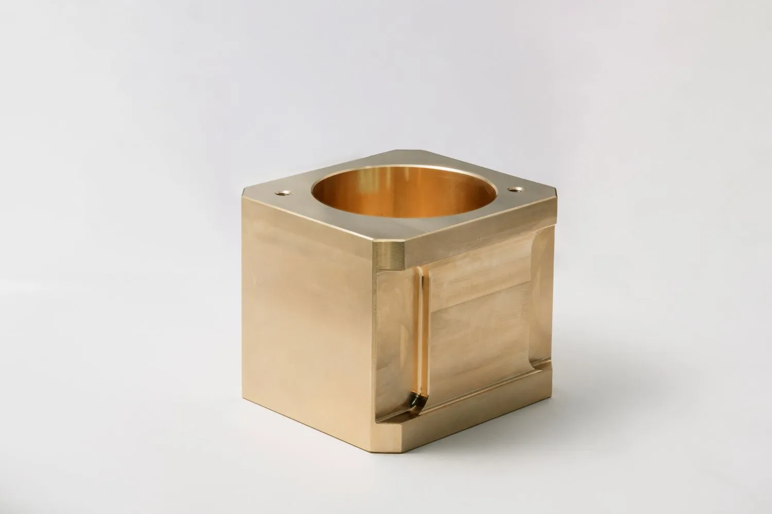 産業機械向け銅合金部品　高耐久性・高性能な製品供給で機械の安定稼働